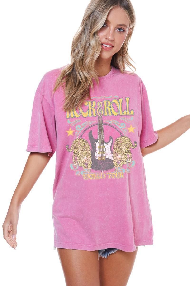 ROCK N ROLL WORLD TOUR VINTAGE GRAPHIC TEE