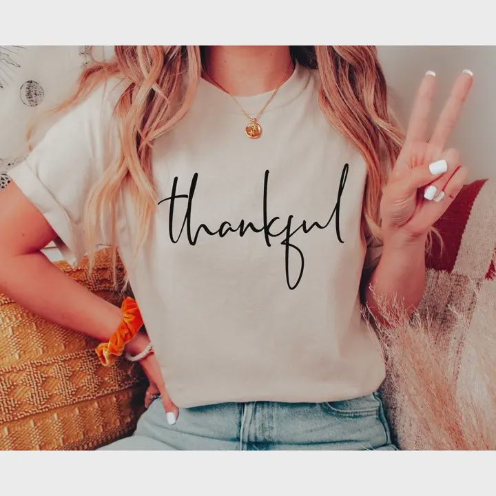 Thankful Script Graphic Tee