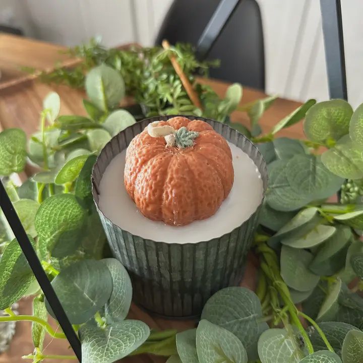 Fall Pumpkins Tin Candle-Sweet Pumpkin Scent