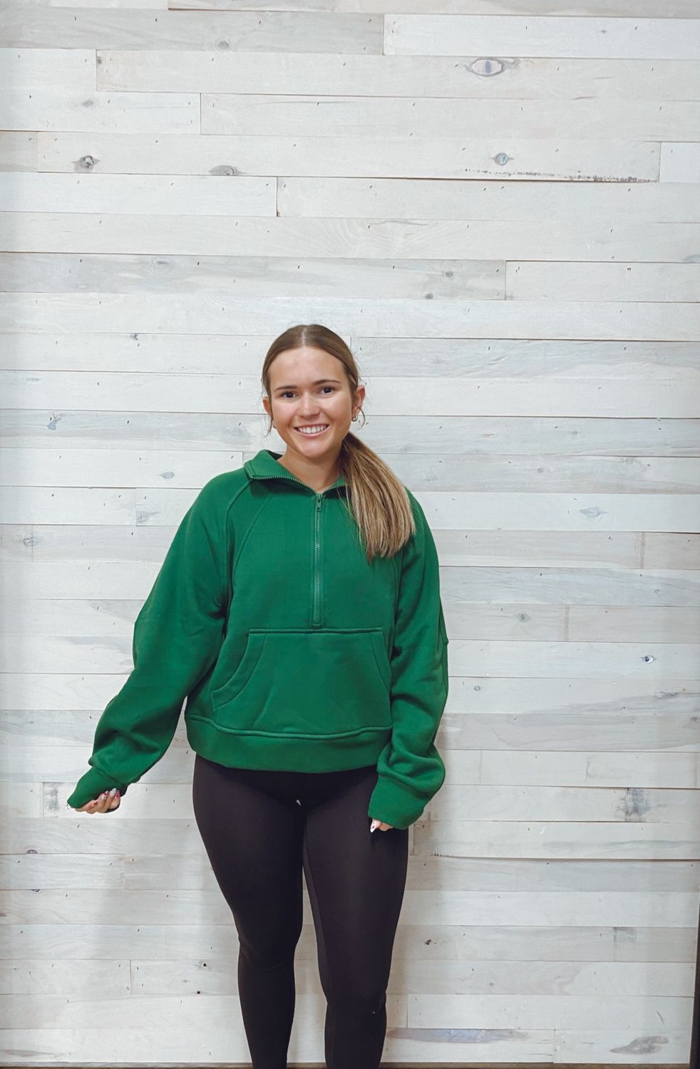 FLEECE HALF ZIP KANGAROO POCKET SWEATSHIRT