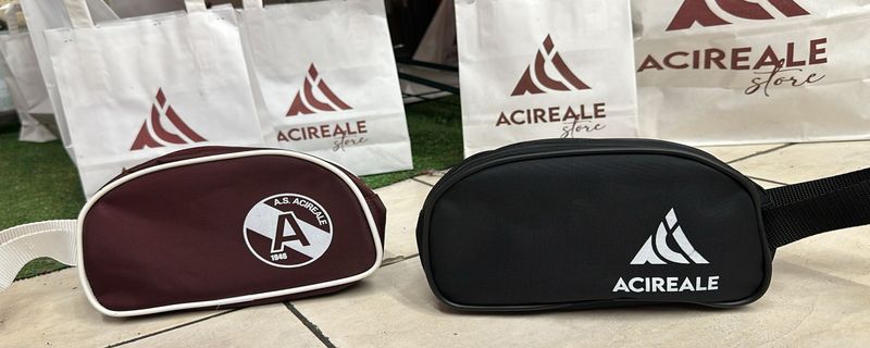 Pochette  - Official Product