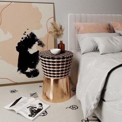Madilyn Black, Off-white Metal Round Glam End Table