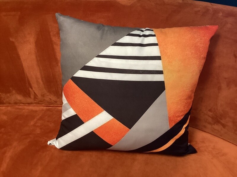 Geometric Pillow Cover (18”x18”)