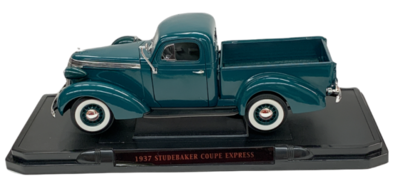 1:18 1937 GREEN COUPE EXPRESS