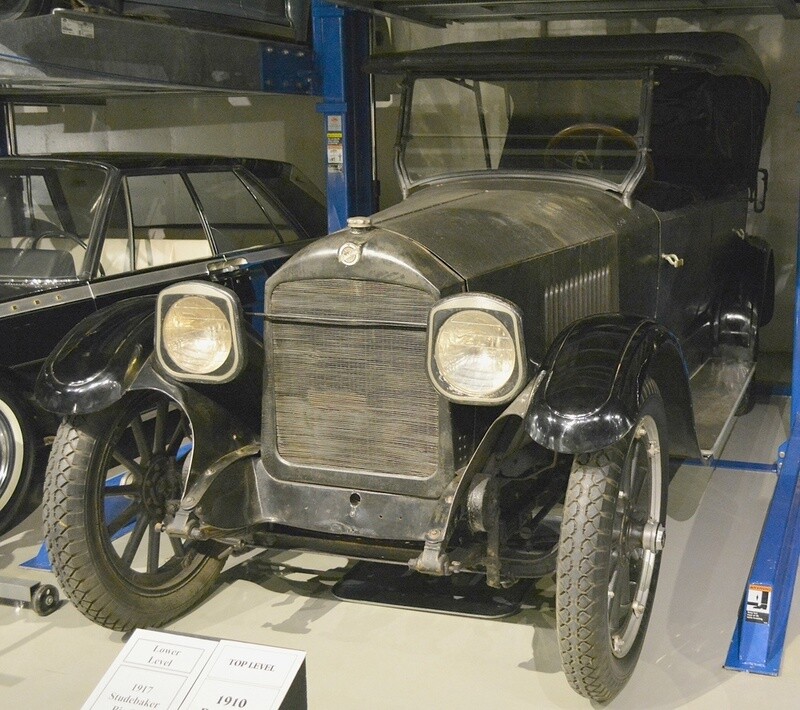1919 Studebaker Big Six