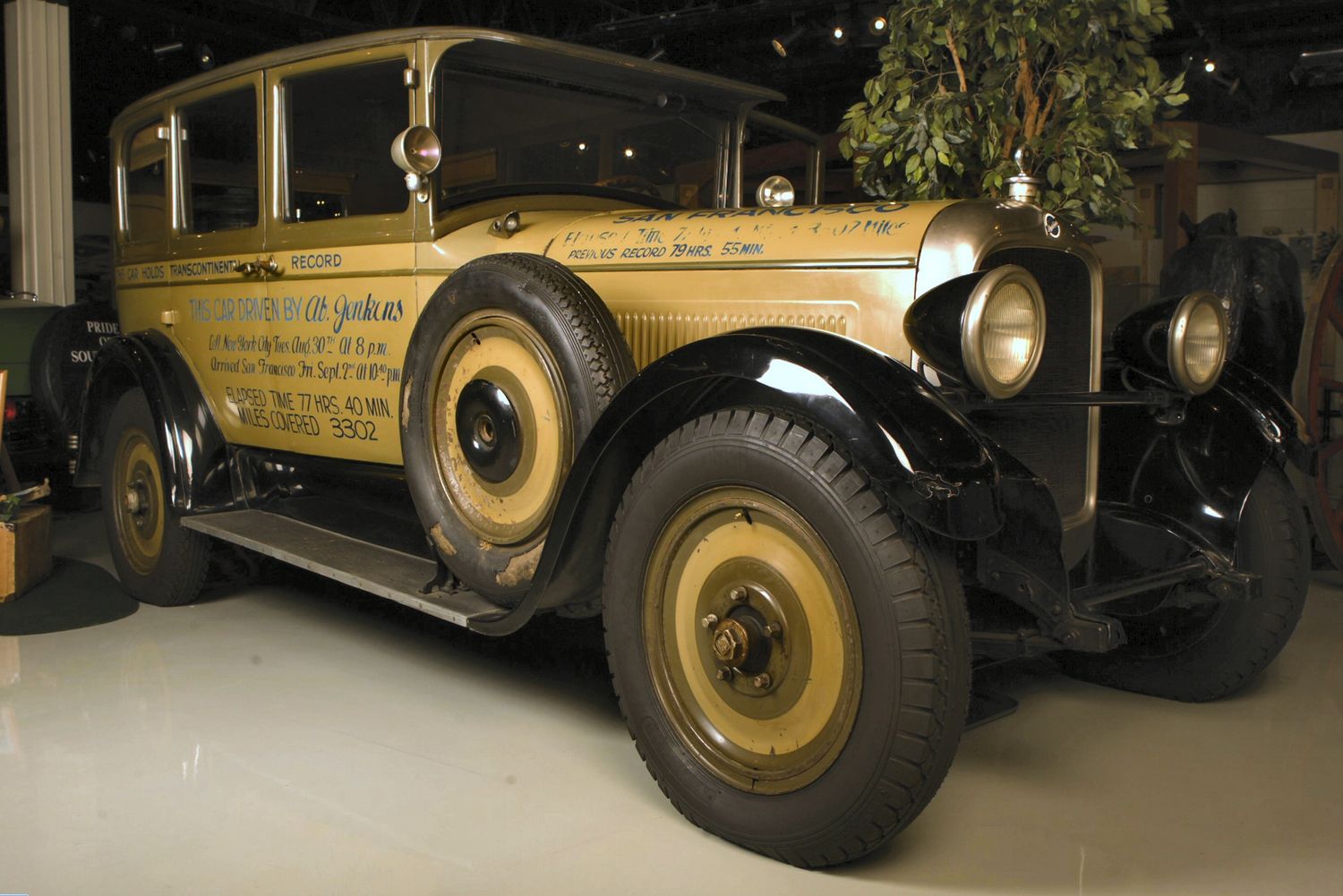 1927 Commander