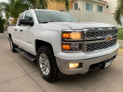 Chevrolet Silverado-Cheyenne LT 4x4
