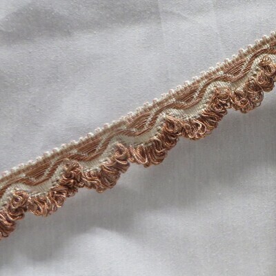 8 yards Decorative Looped Scallop Victorian Dusty Rose &amp; Beige
