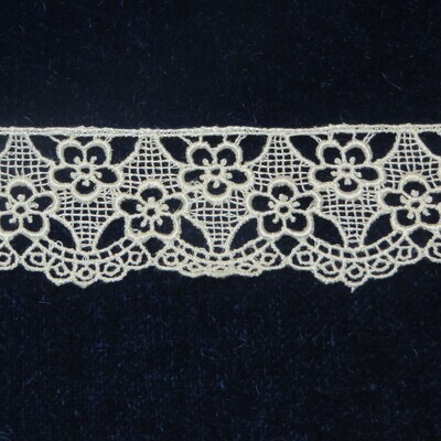 10.5 yards Versatile Dainty White Floral Lace Edging Trim for Decor, Fashion