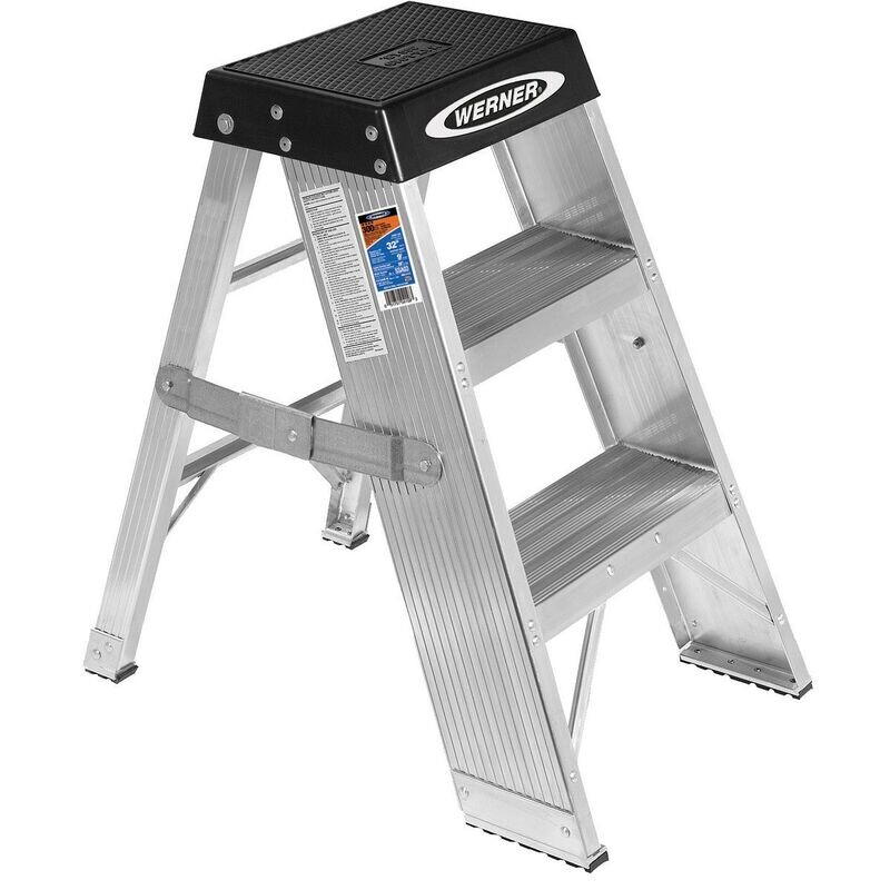 3' WERNER STEP STAND, 375LB, IAA  -  SSA03