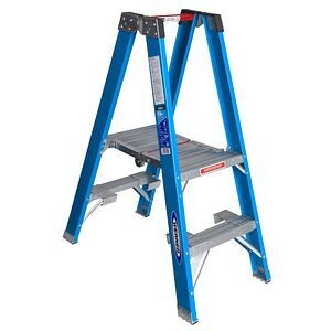 3' WERNER FIBERGLASS STOCKR'S LADDER, 250LBS, TYPE I - PT6003