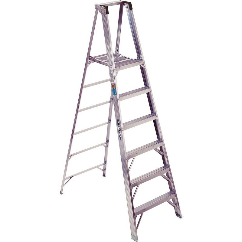 6' WERNER ALUMINUM PLATFORM LADDER, 300LBS, IA  -  P376