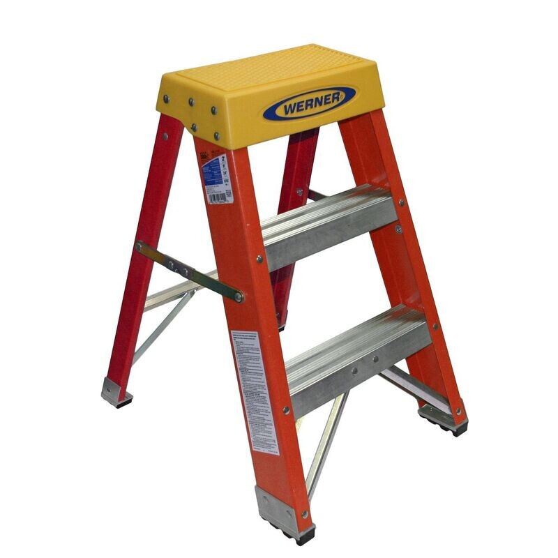 2' WERNER FIBERGLASS STEP STOOL, 300LBS, IA - 6202