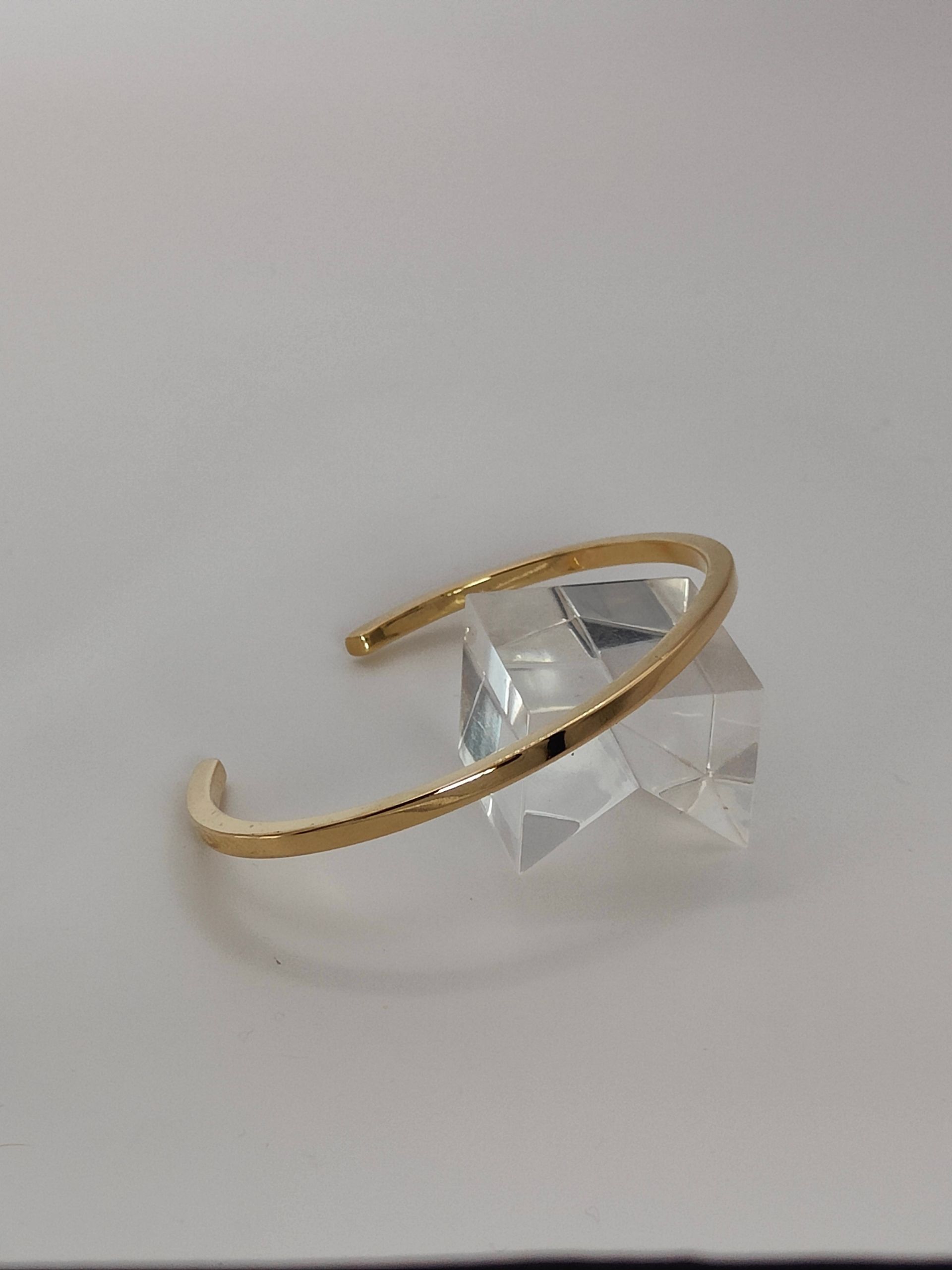 Simplicity: Gold Bangle