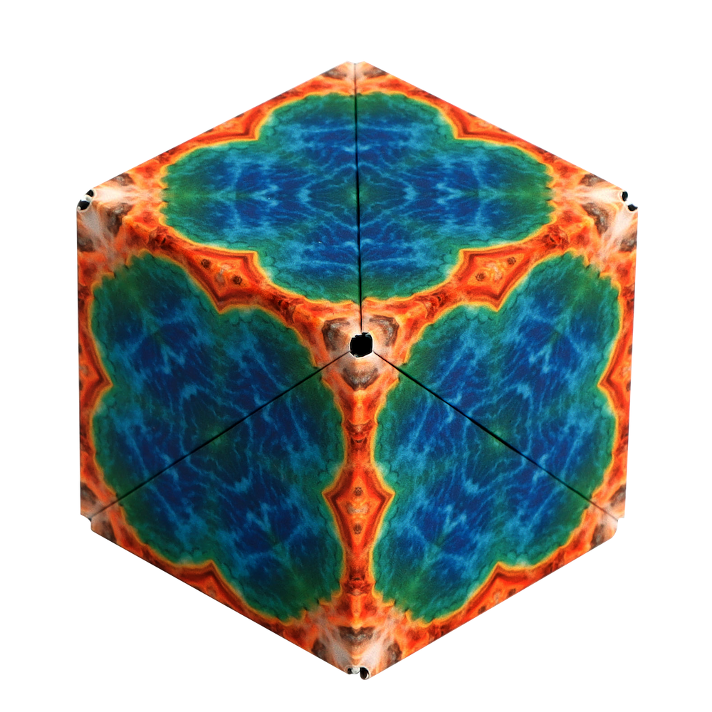 Shashibo shape shifting box- Earth