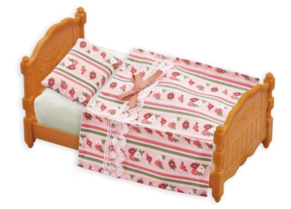 Calico Critter Bed &amp; Comforter Set