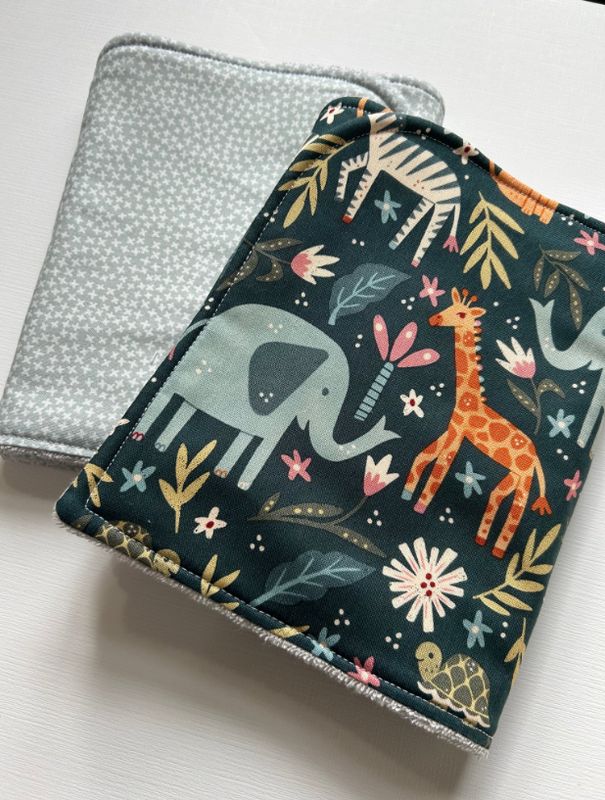 Port &amp; Starbird 2pk Burp Cloth- Navy Jungle