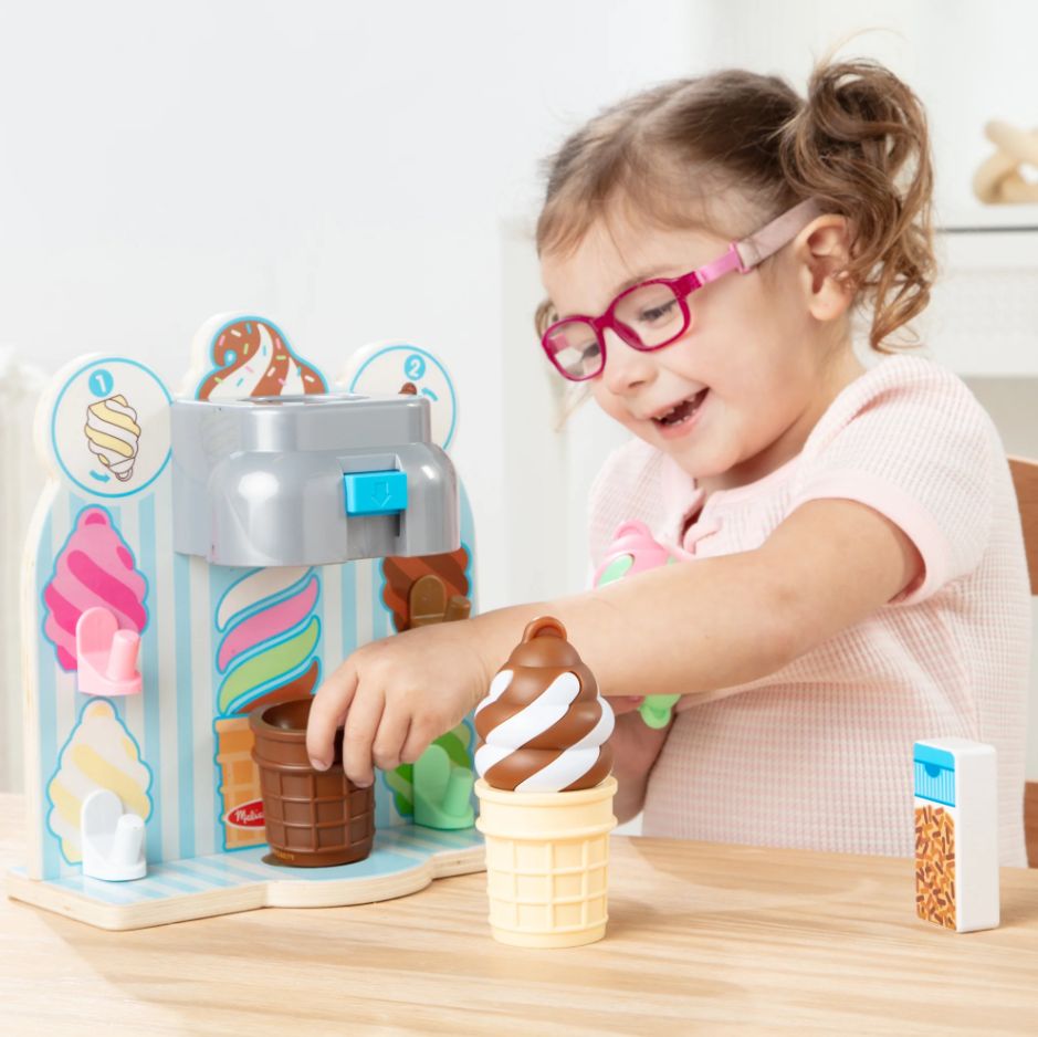 Melissa and Doug Swirl and Serve- Ice Cream Set