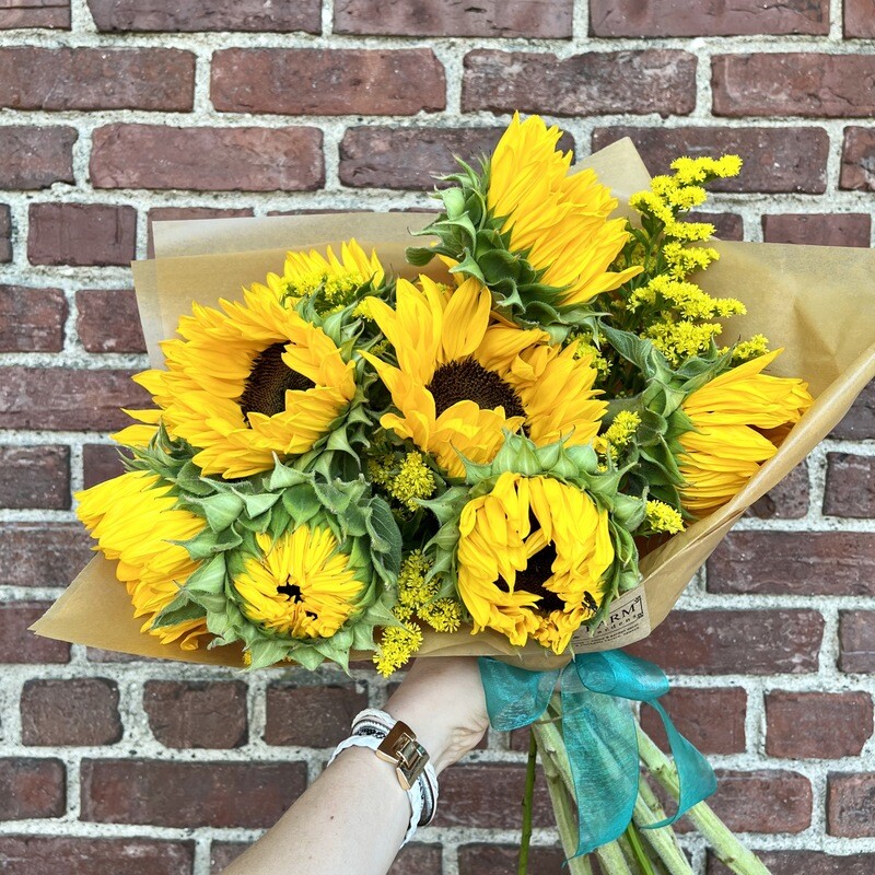 Local Sunflowers (10 stems)