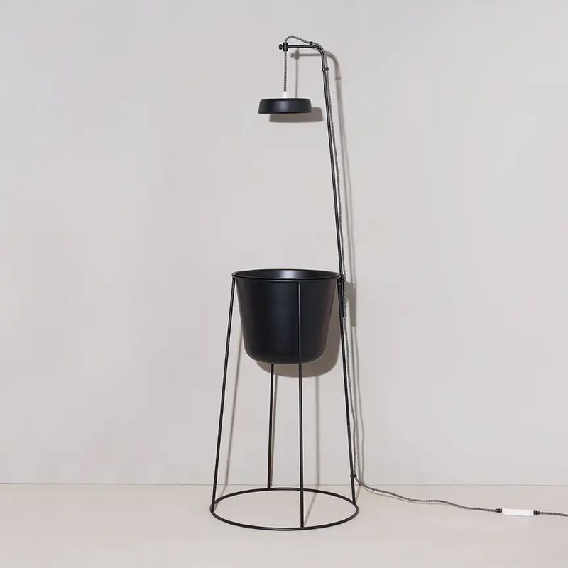 Smart LED Uplift Planter &amp; Plant Stand