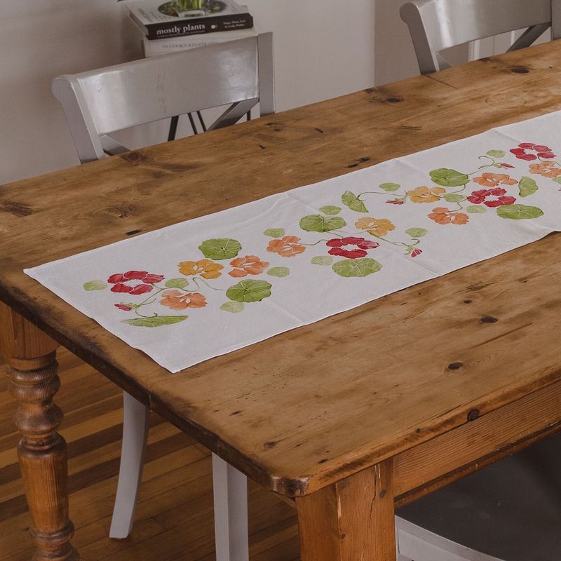 Table Runner, Selection: Nasturtium