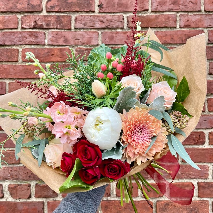 Holiday Hand-tied, Size: Medium