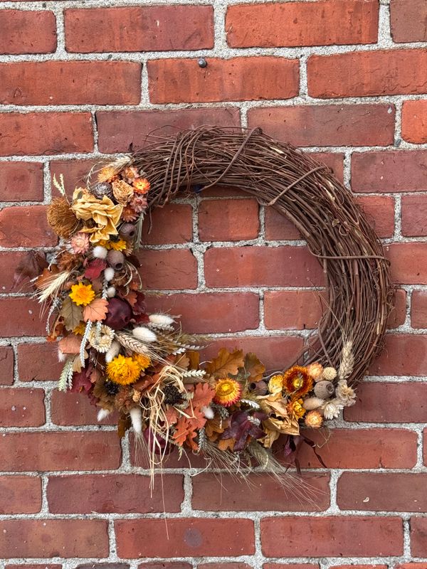 18" Grapevine Wreath Decorated