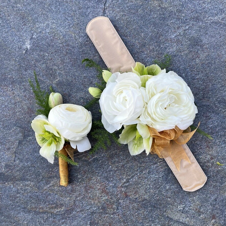 Corsage &amp; Boutonnière Set