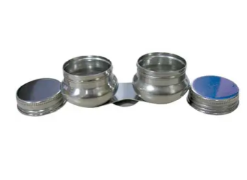 Aceitera metalica doble con pinza y tapa
