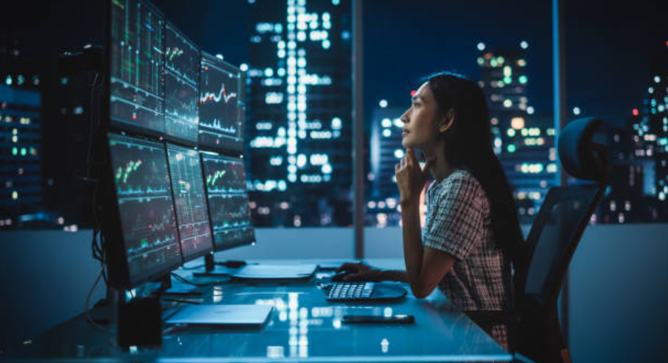 Individual Live Training with 3 Months of Assisted Trading.
