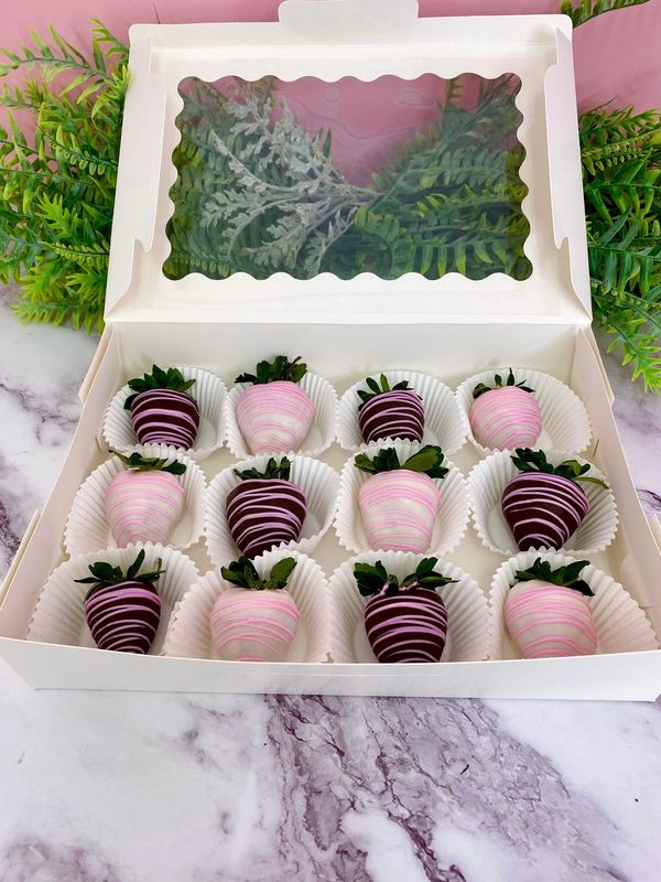 Chocolate covered strawberries Dozen
