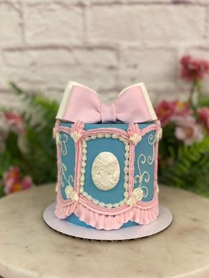 Cake Decorations and Accessories