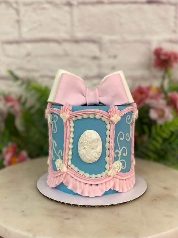 Cake Decorating Class March 28th 3pm - 6pm