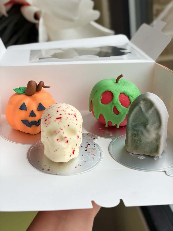 Halloween 4 Pack Fruit Pastry