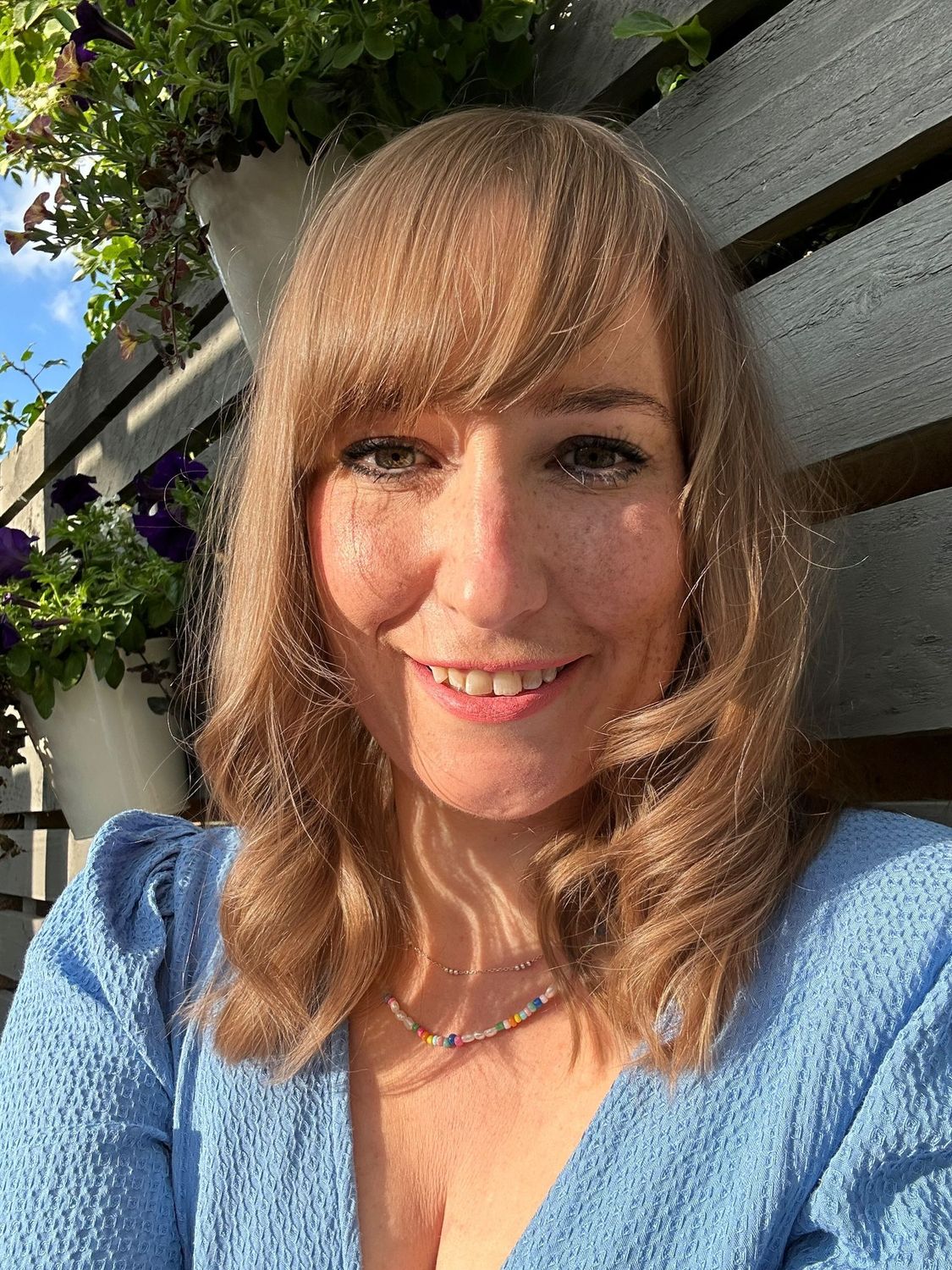 MAIN CLASS FRIDAY WITH Rachel K. Rachel is a very experienced teacher and English expert. Her Friday classes will run from 5-7pm. Block One dates 25th Sept, 2nd, 9th and 16th Oct