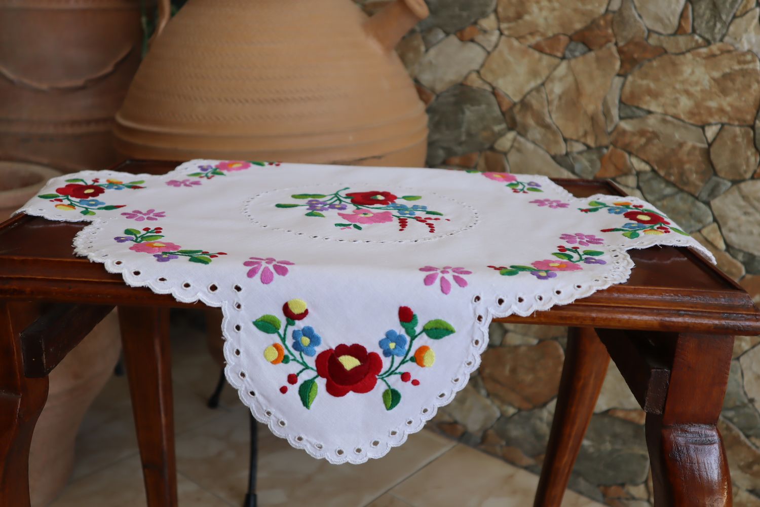 STEFANI Greek vintage unique shape round table cloth