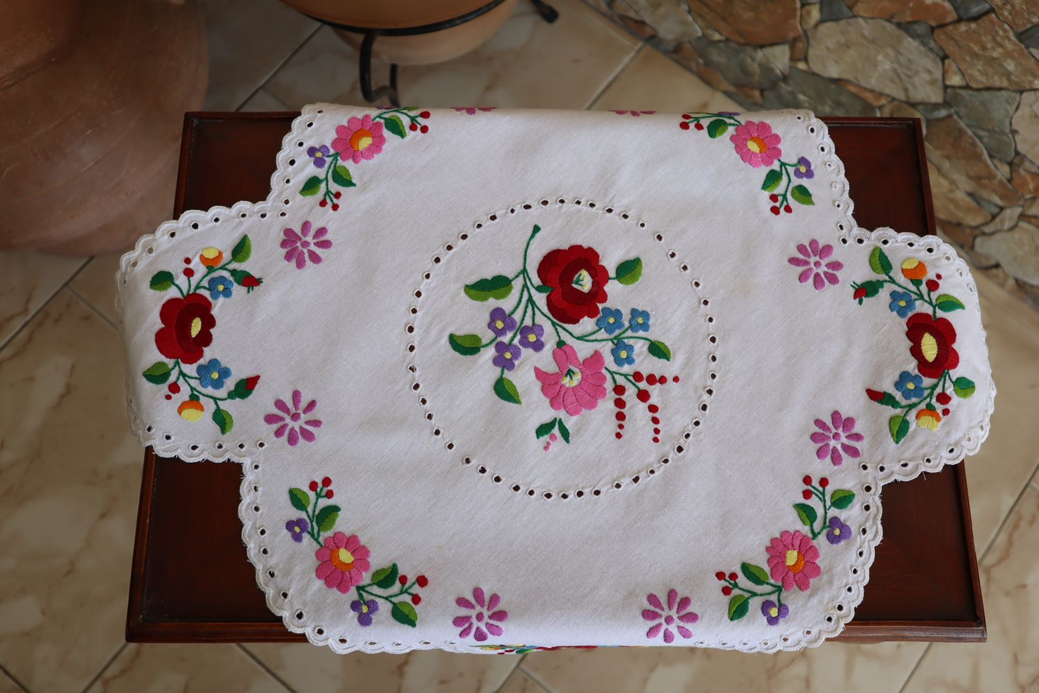 STEFANI Greek vintage unique shape round table cloth