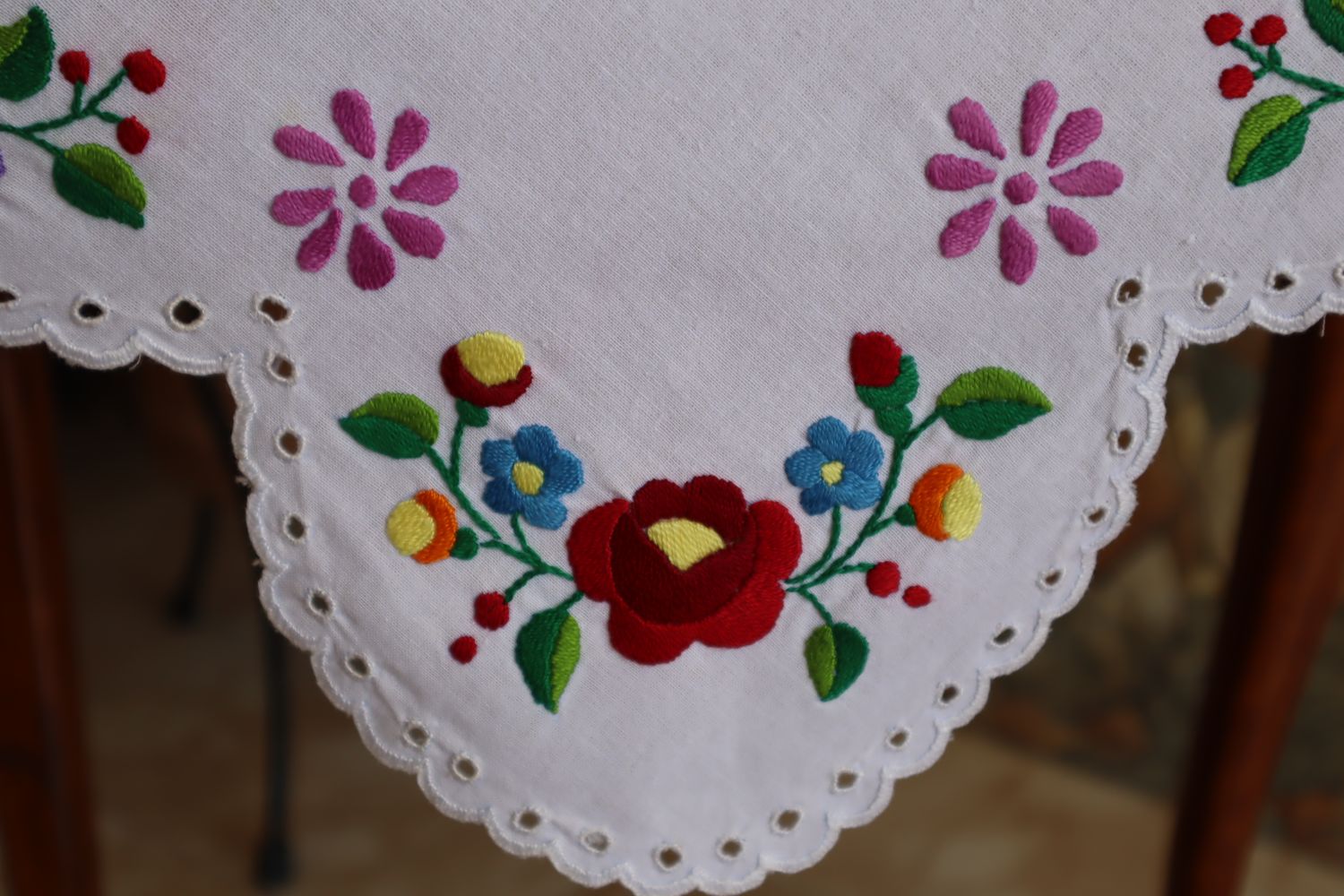 STEFANI Greek vintage unique shape round table cloth