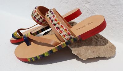 TROPICAL SANDALS
