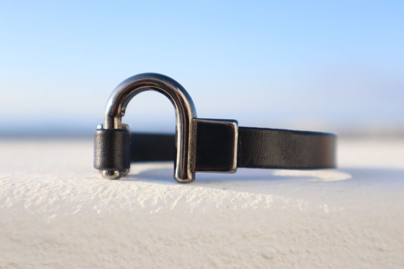 Handmade Men's Bracelet Lava with Black Leather and Closure