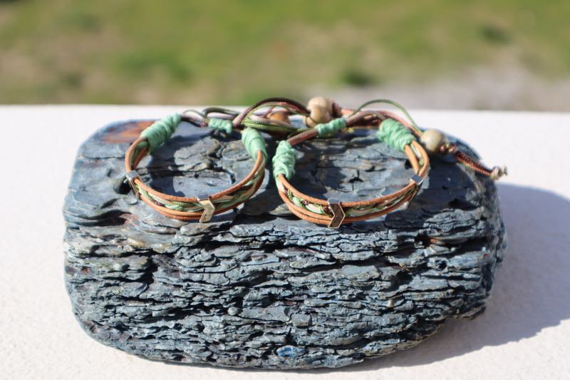 Handmade Men's Bracelet Amazon in Sand Leather Cord