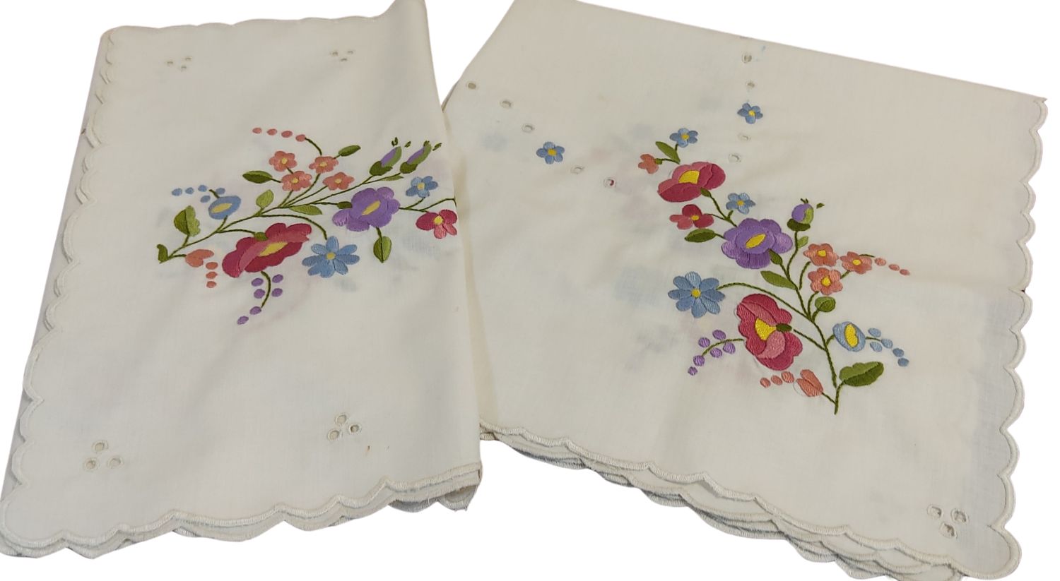 SPRING TABLE CLOTH