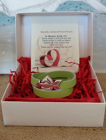 Handmade Women's Valentine's Day Bracelet - Imeros / Cupid's Arrow - Green Leather with Heart &amp; Arrow