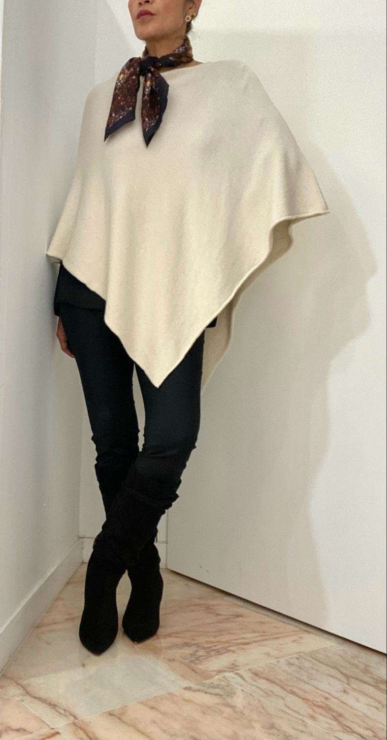 Poncho tacto suave | GARIBALDI