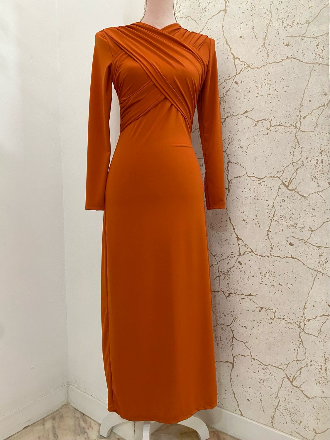 Vestido midi drapeado YARA Vestido midi drapeado YARA