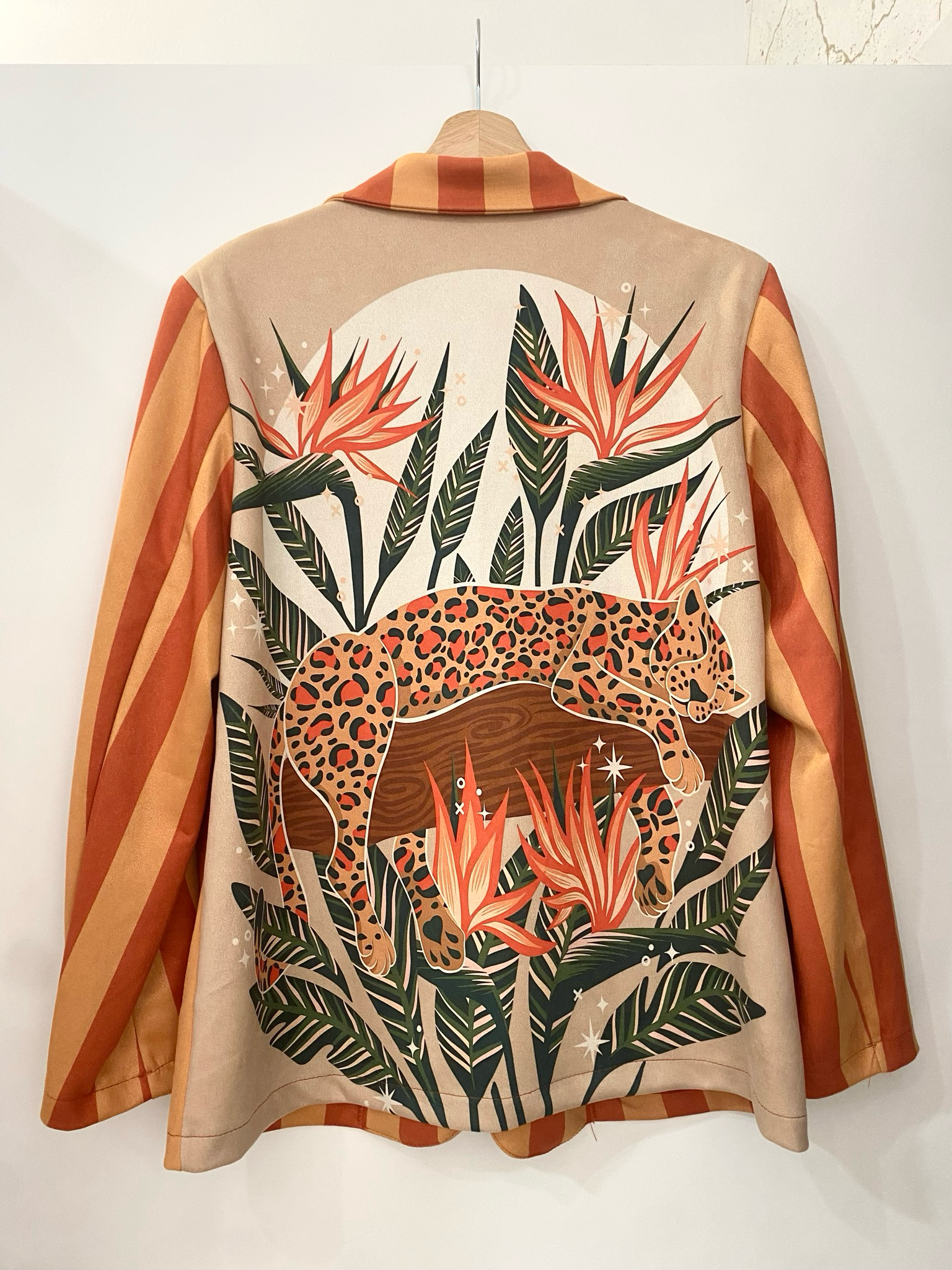 Chaqueta NADIA – Blazer de rayas con estampado de leopardo
