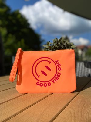 Beach Clutch