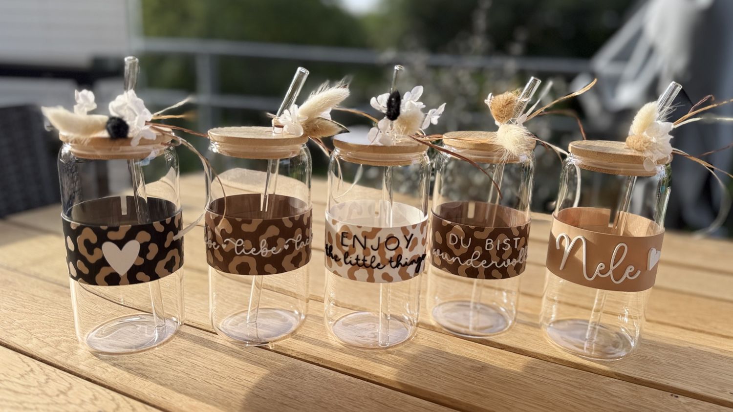 Trinkglas mit Strohhalm und Banderole (3D Druck)