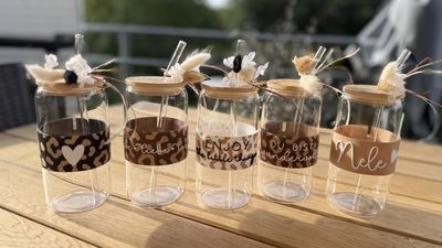 Trinkglas mit Strohhalm und Banderole (3D Druck)