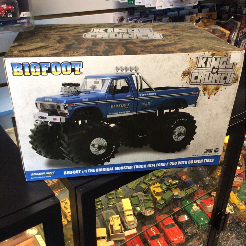 Kings Of Crunch 1974 Ford F-250 Bigfoot With 66 Inch Tires